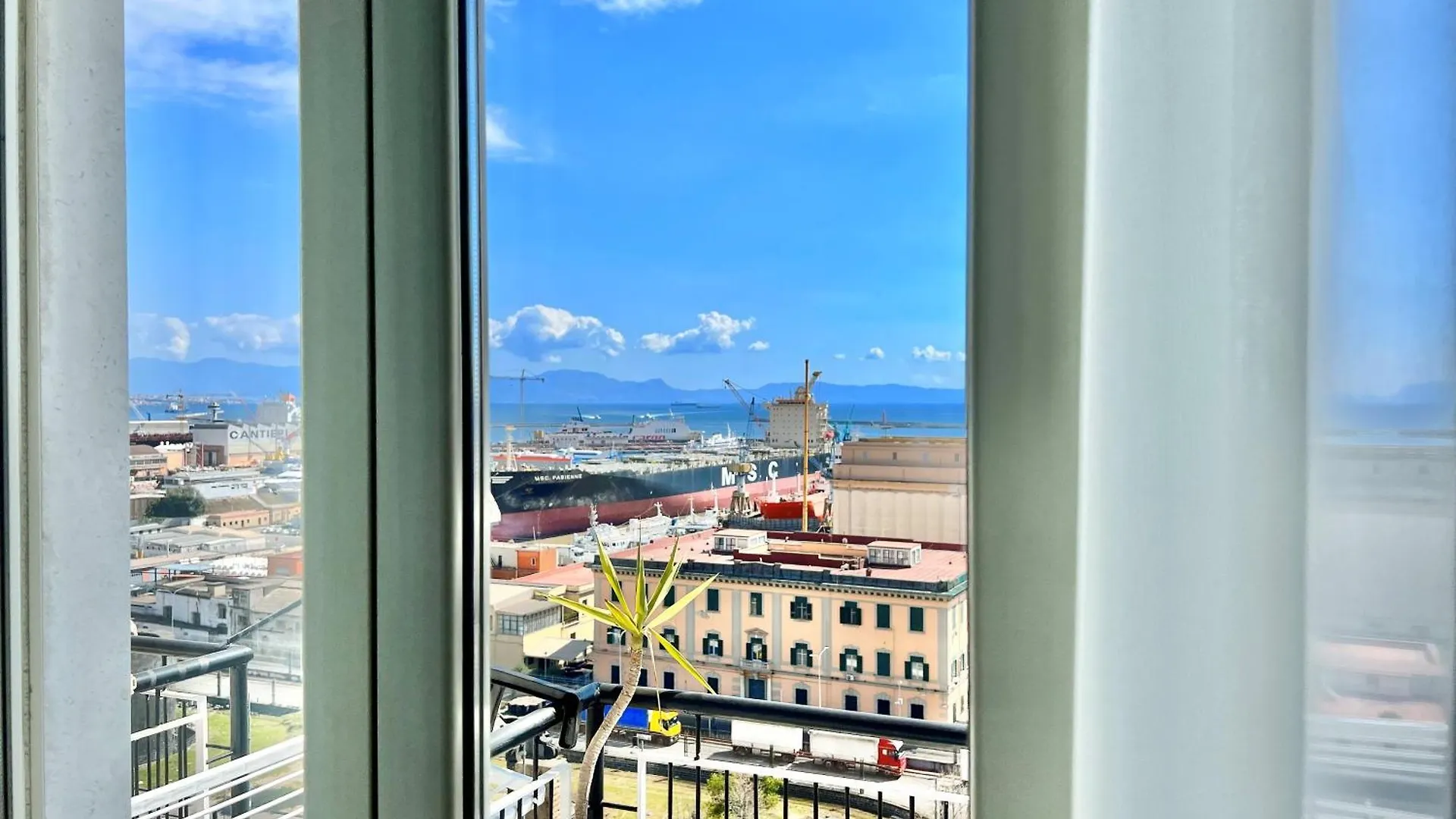 Hotel La Storia E Il Mare Di Napoli