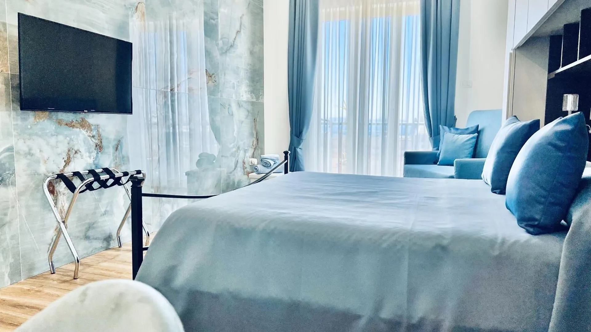 Penzion Hotel La Storia E Il Mare Di Napoli Itálie